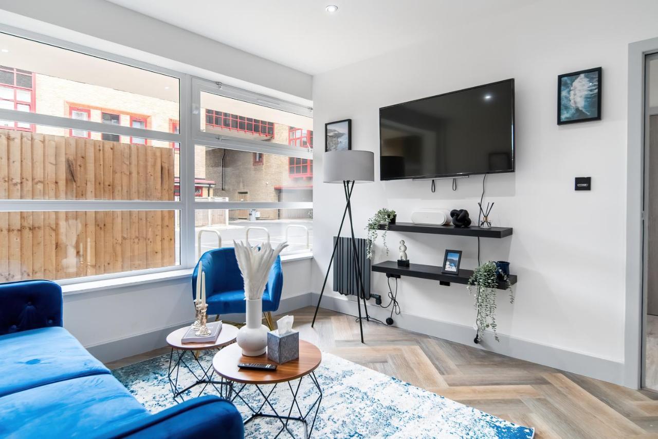 Ferienwohnung London Road Romford Block Exterior foto