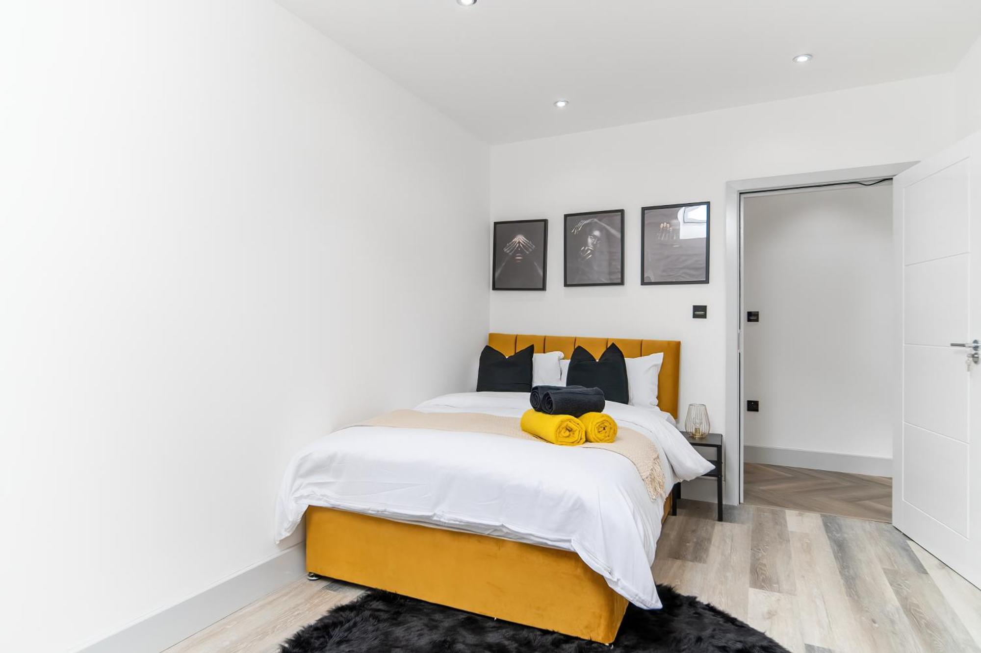 Ferienwohnung London Road Romford Block Exterior foto